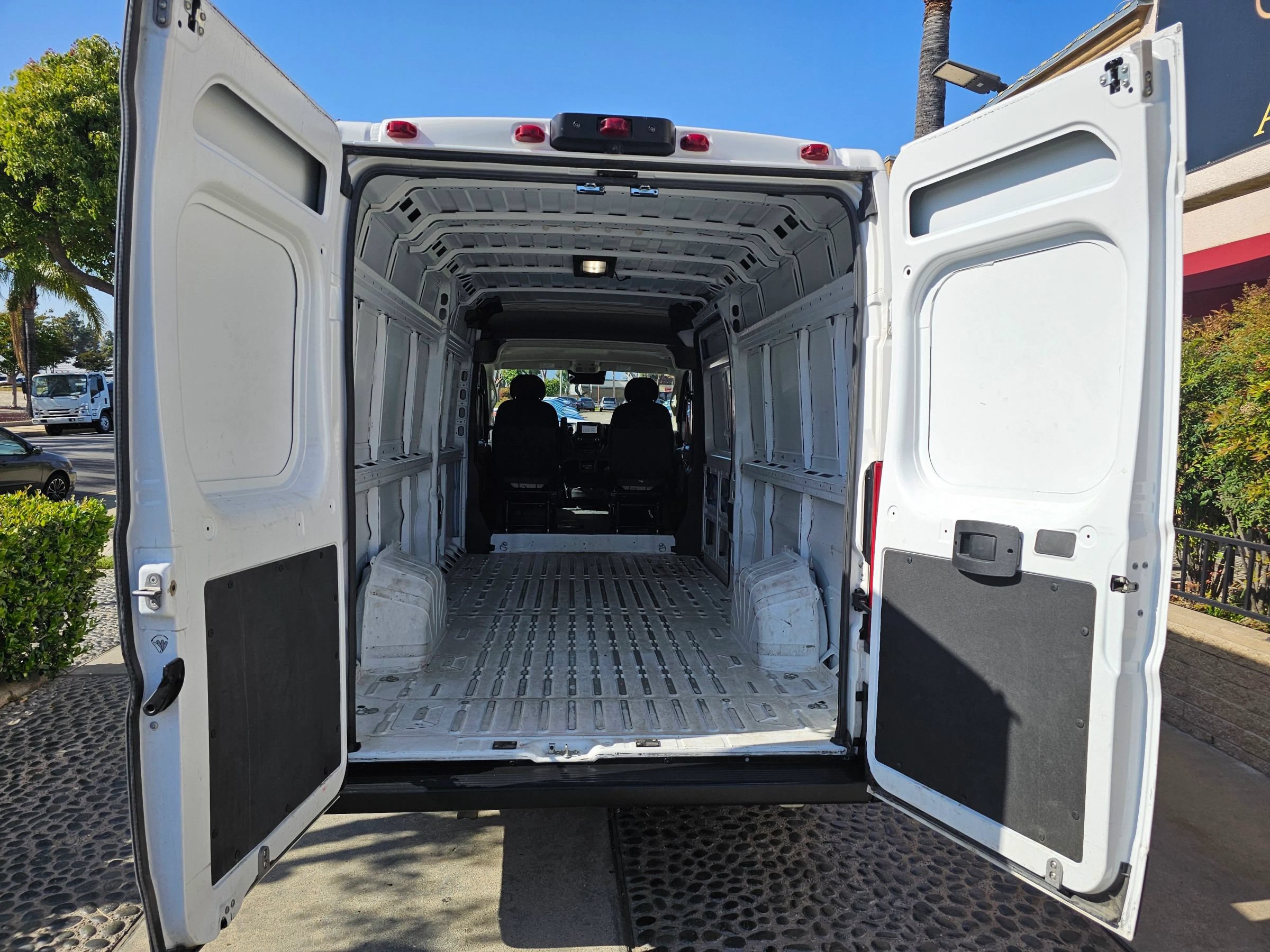 Used 2023 RAM ProMaster 3500 w/ Fleet Safety Group FWD image 23