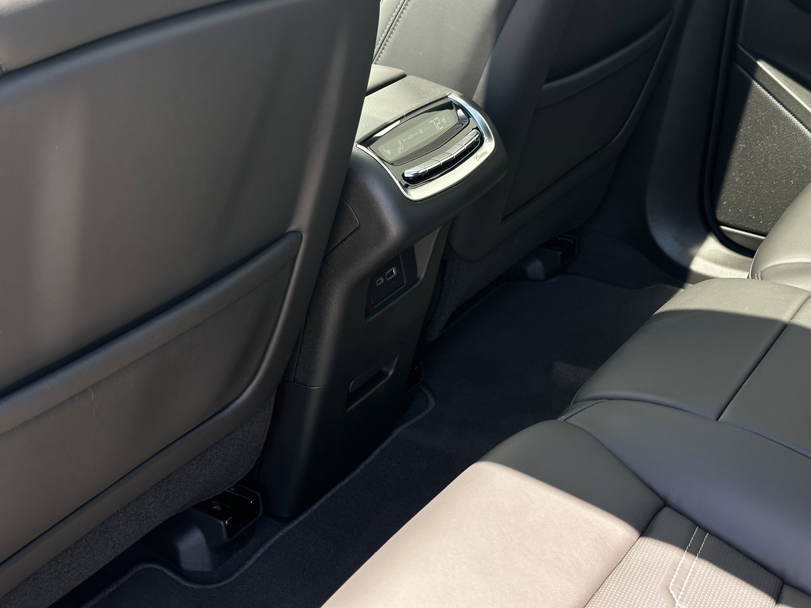 New 2025 Cadillac XT6 Premium Luxury w/ Platinum Package image 12