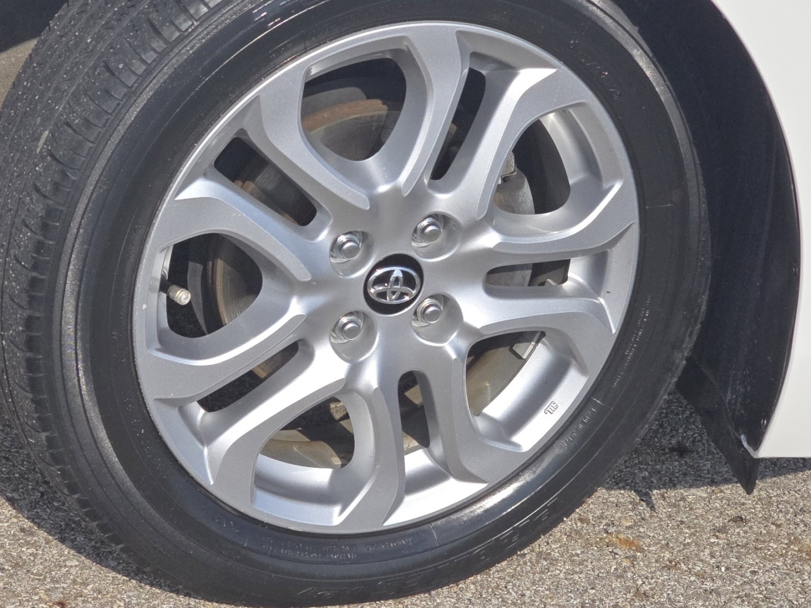 Used 2017 Toyota Yaris iA FWD image 7