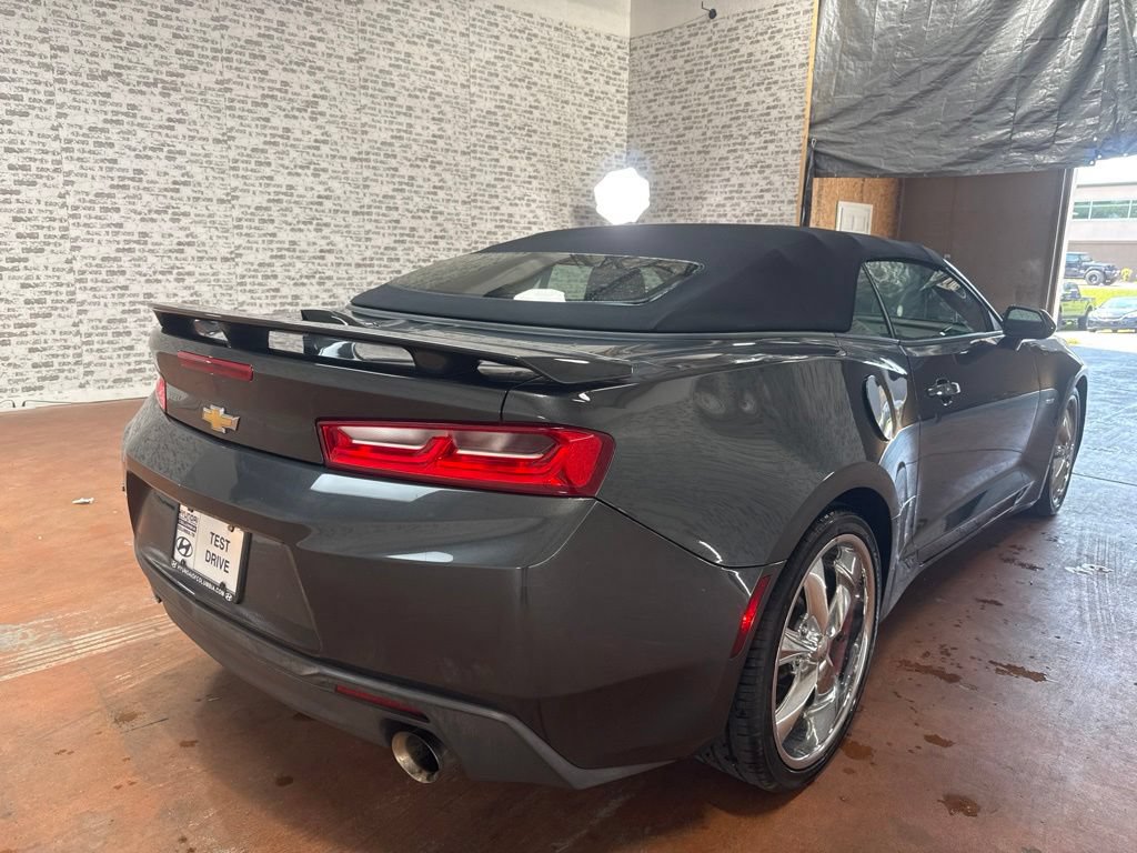 Used 2018 Chevrolet Camaro SS RWD image 7
