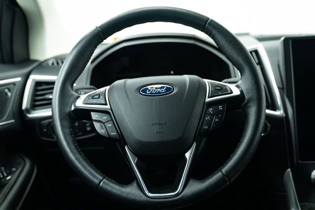 Used 2024 Ford Edge Titanium image 20