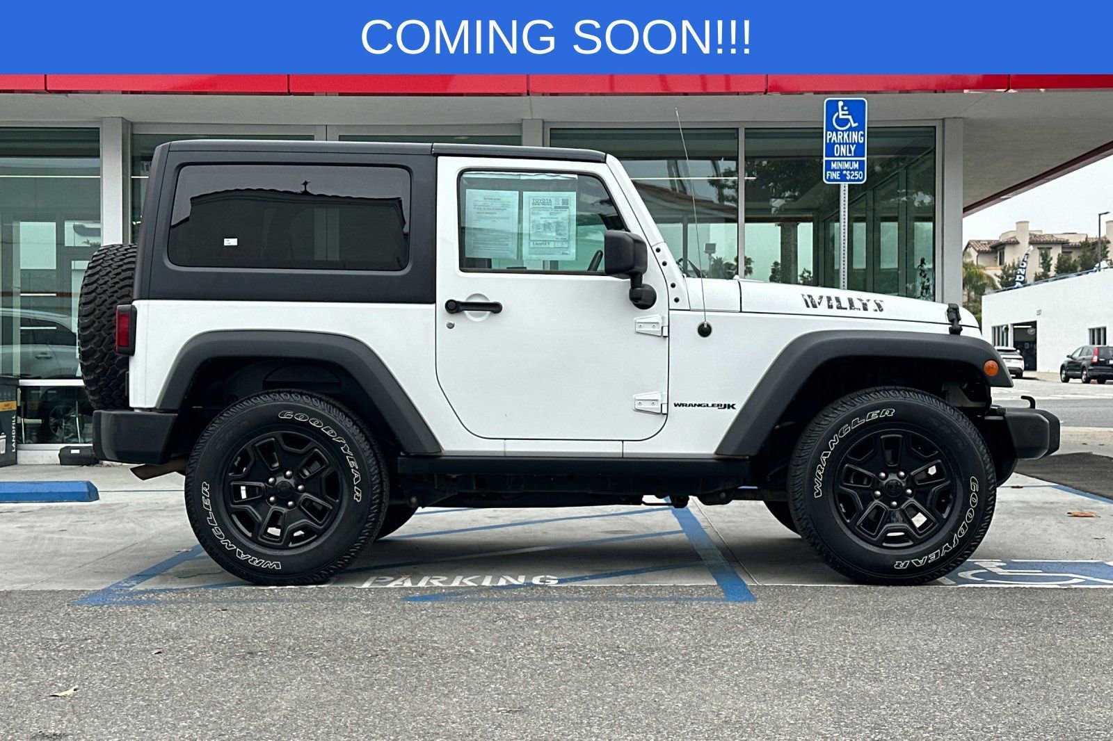 Used 2018 Jeep Wrangler Sport AWD/4WD image 3