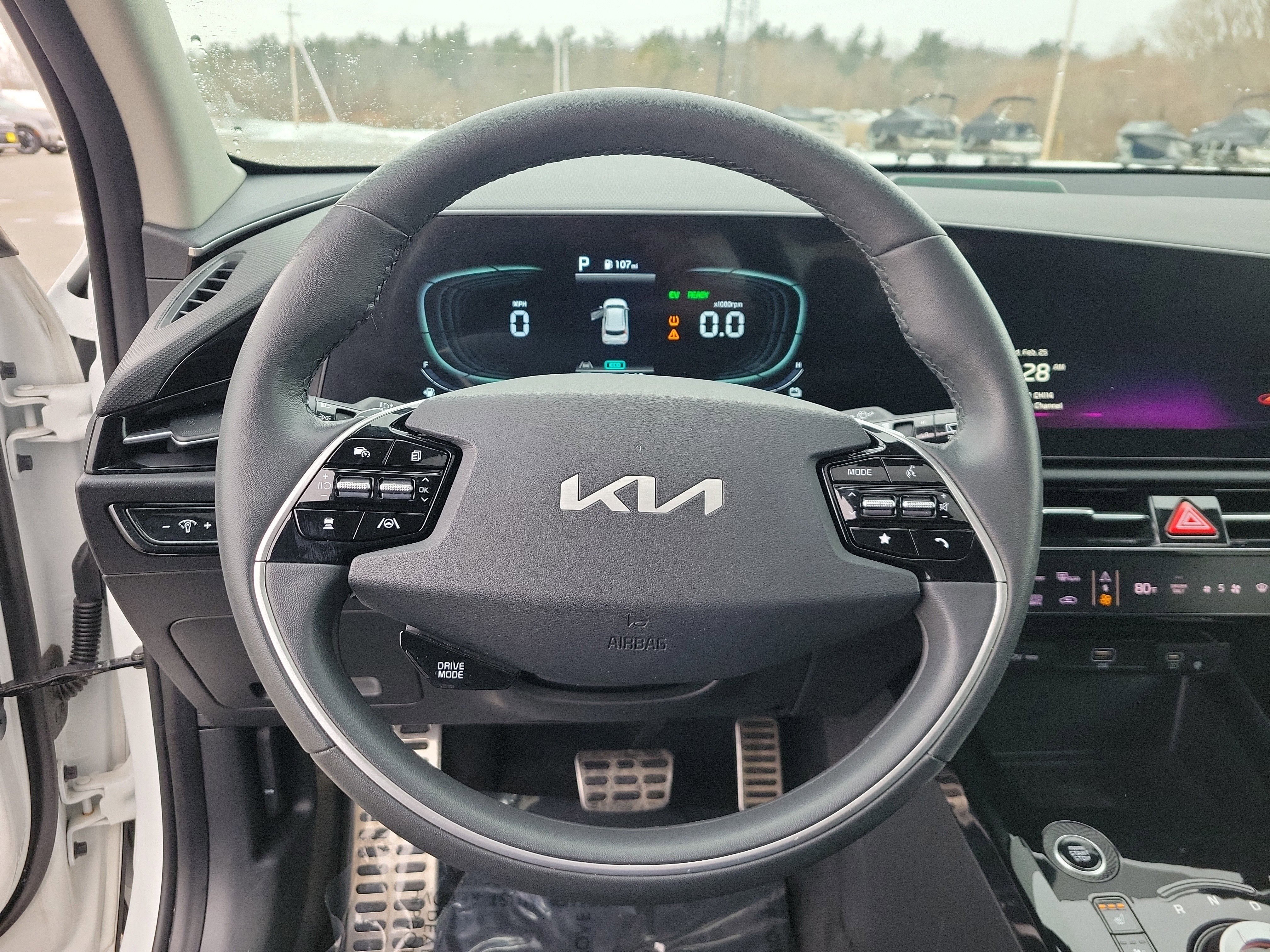Used 2023 Kia Niro SX Touring image 21