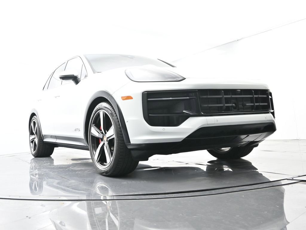 Certified 2026 Porsche Cayenne GTS AWD/4WD image 55