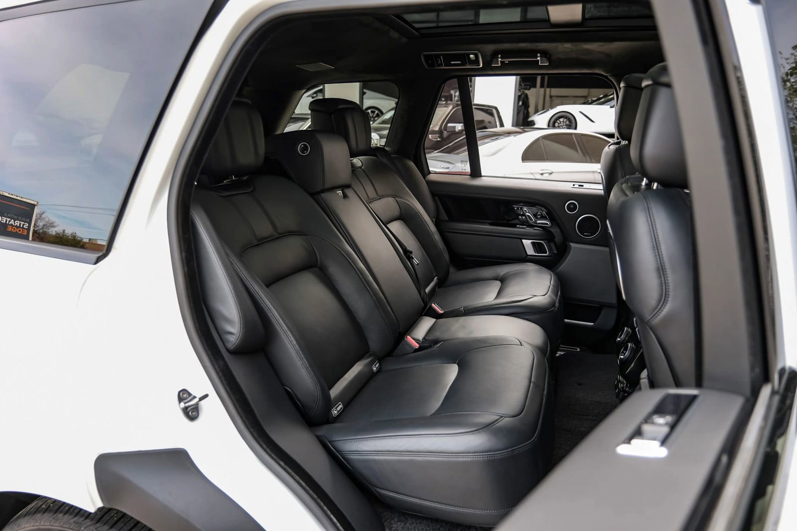 Used 2018 Land Rover Range Rover Autobiography AWD/4WD image 44