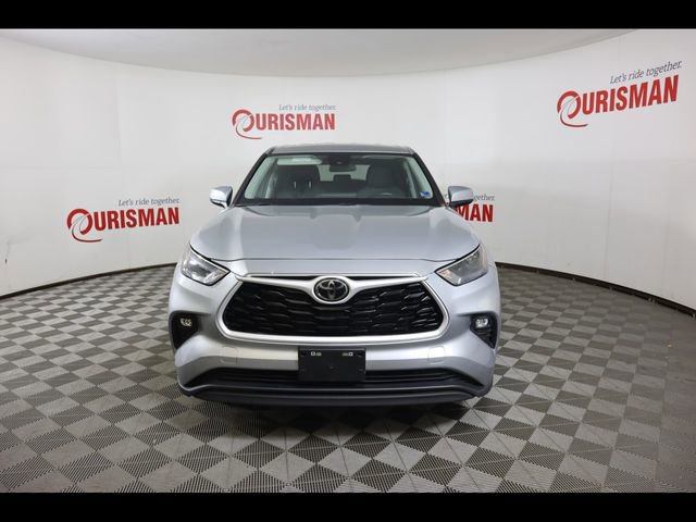 Used 2024 Toyota Highlander LE image 15