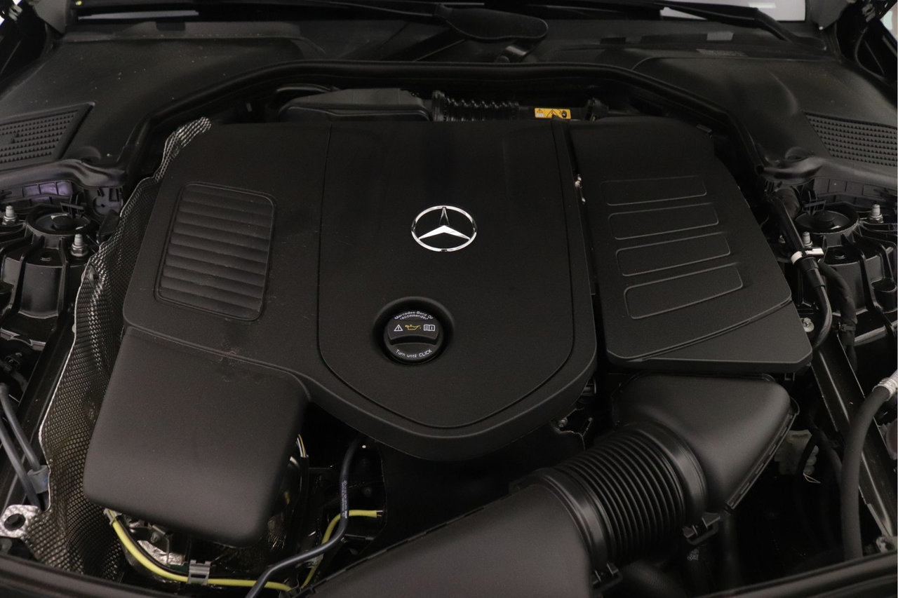 New 2026 Mercedes-Benz C 300 4MATIC Sedan image 9