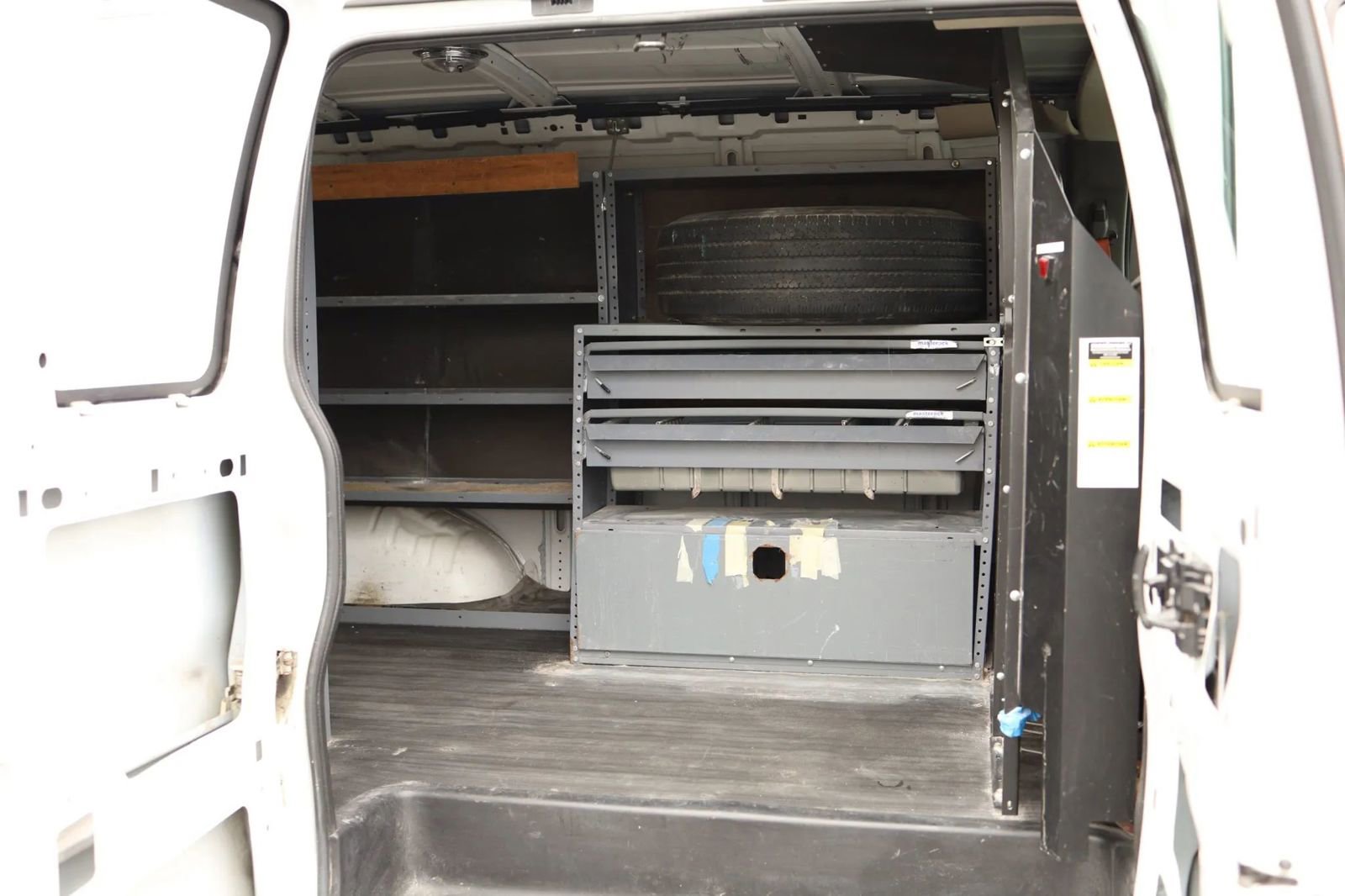 Used 2013 Chevrolet Express 2500 image 33