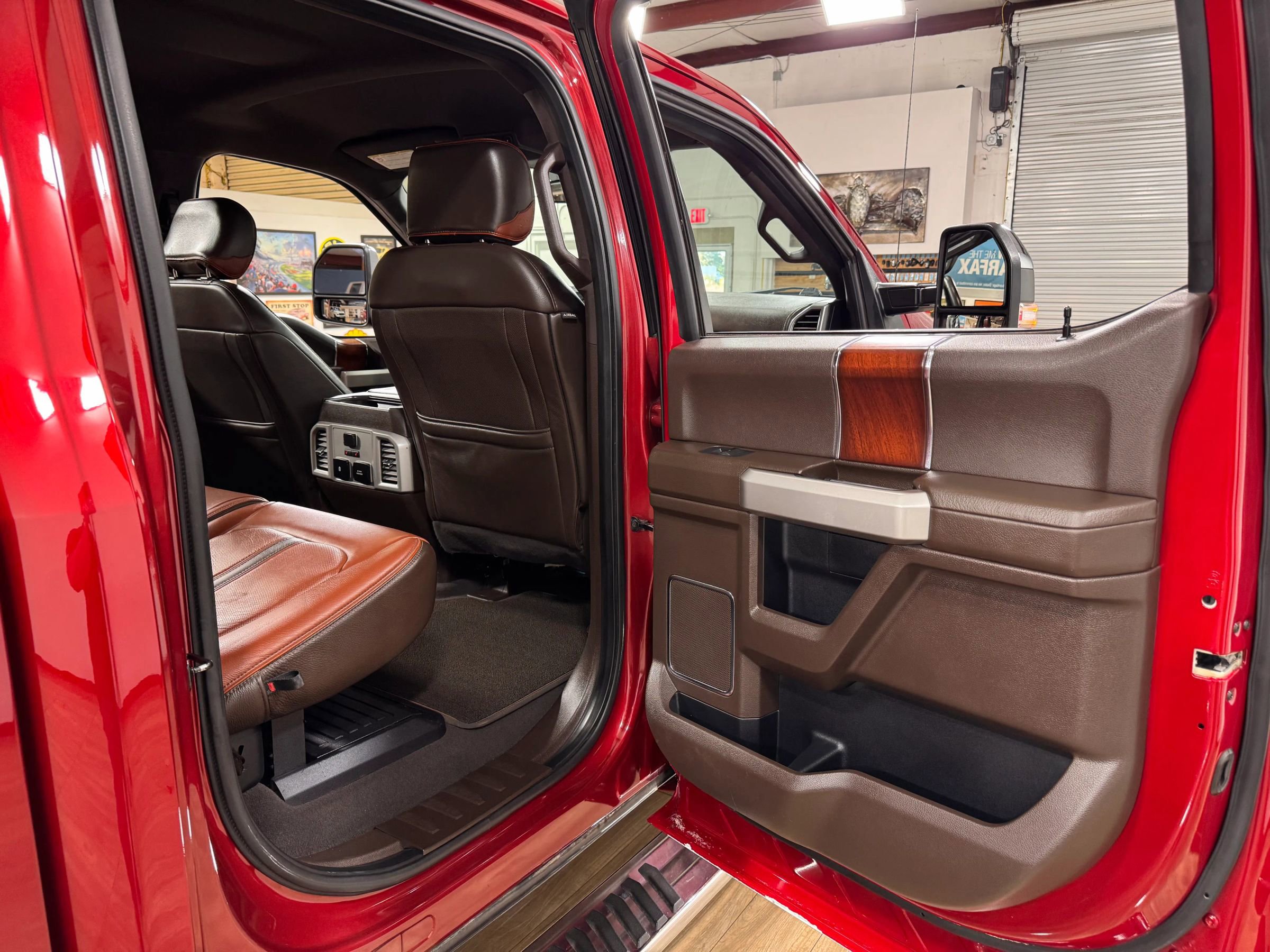 Used 2019 Ford F250 King Ranch w/ Chrome Package AWD/4WD image 17