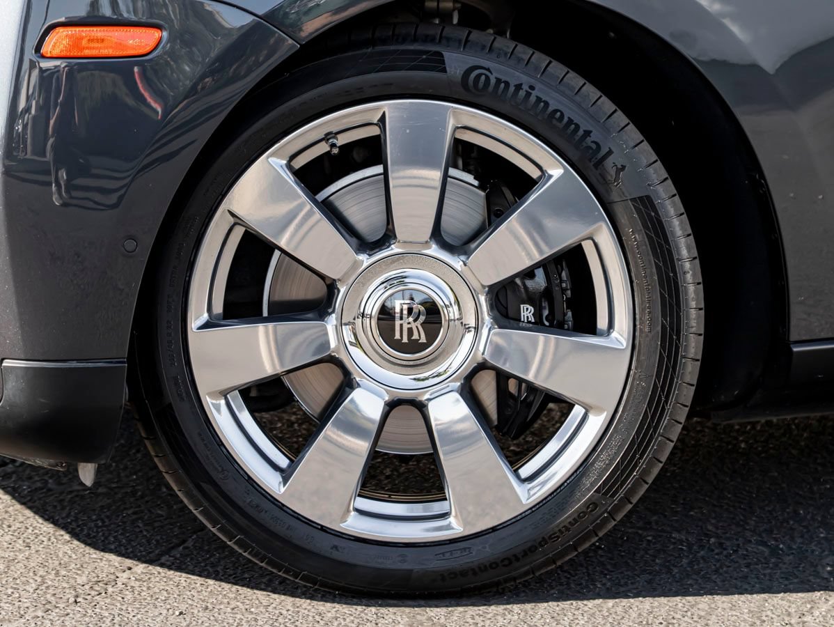 Certified 2019 Rolls-Royce Cullinan AWD/4WD image 12