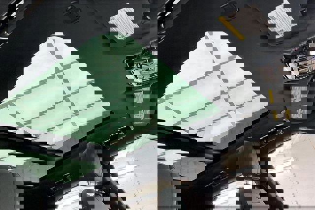 Used 2024 Land Rover Range Rover Sport Dynamic SE image 13