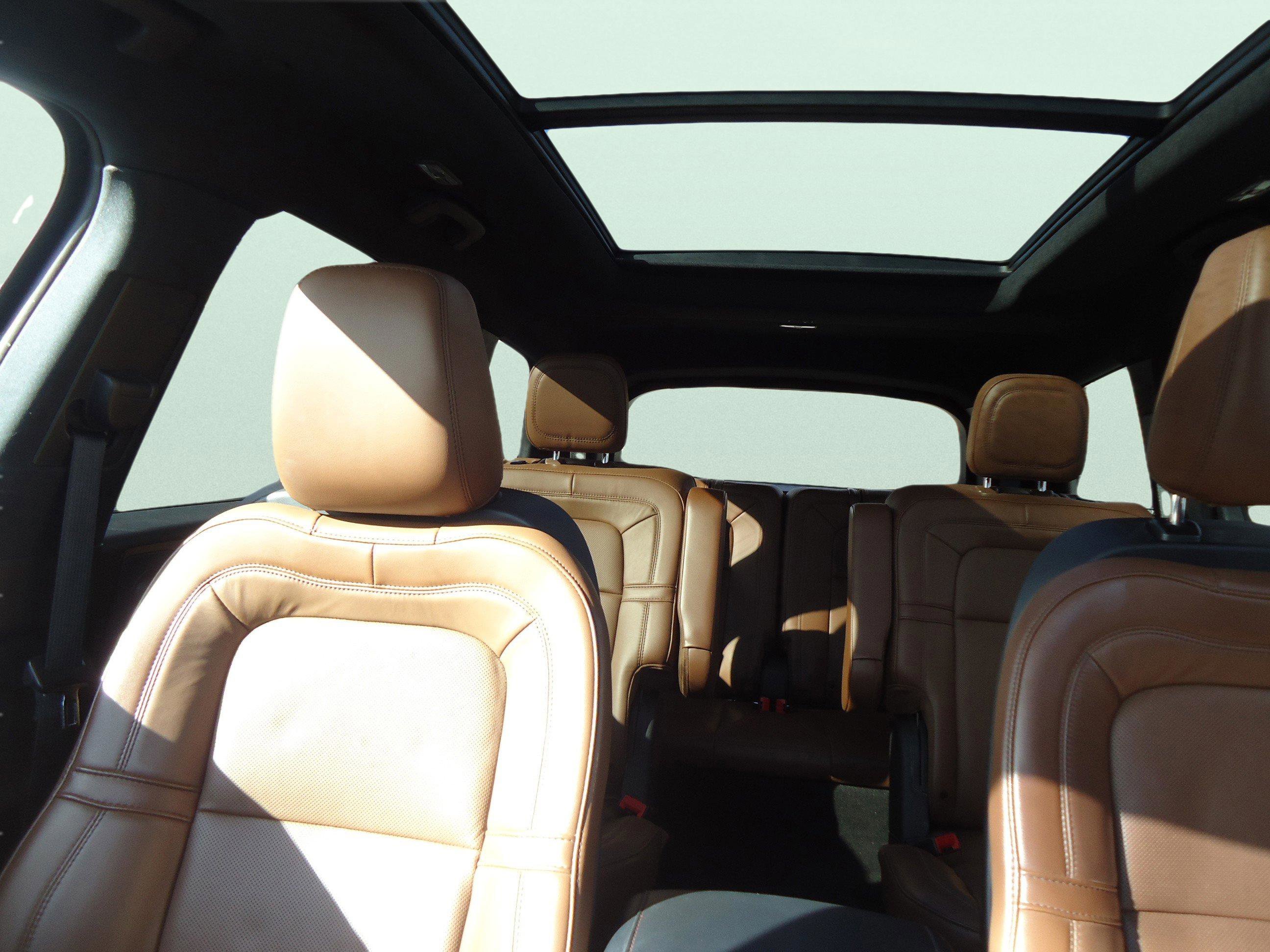 Used 2023 Lincoln Aviator Reserve w/ Equipment Group 201A image 30