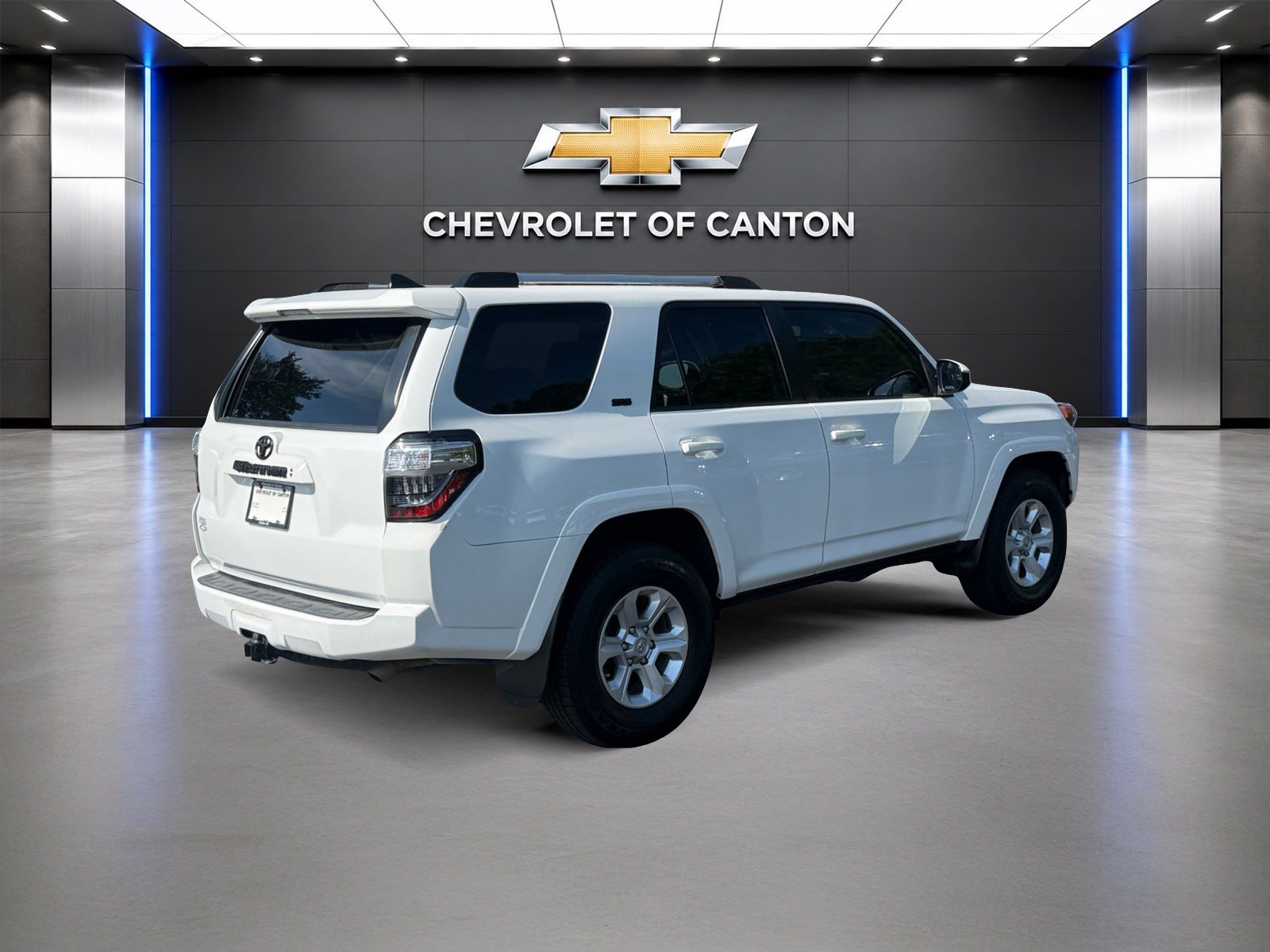 Used 2021 Toyota 4Runner SR5 RWD image 5