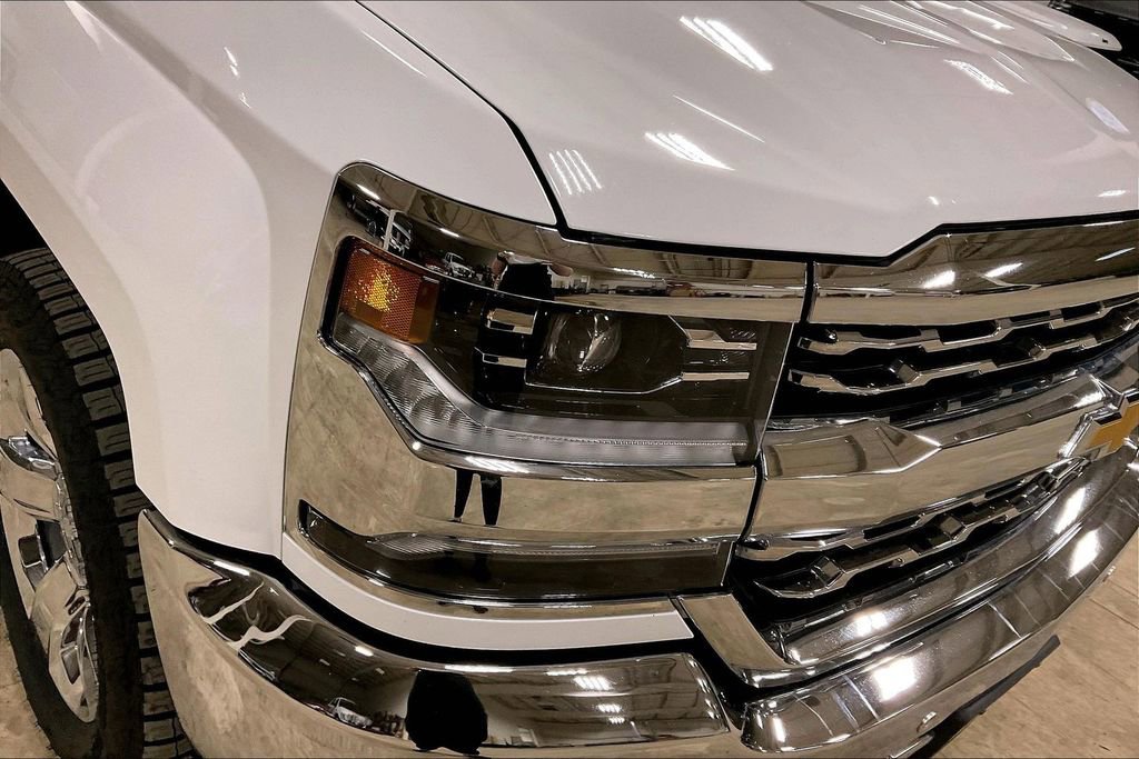 Used 2018 Chevrolet Silverado 1500 LTZ w/ Sport Package AWD/4WD image 26