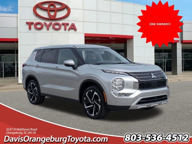 Used 2024 Mitsubishi Outlander SE Black Edition image 1