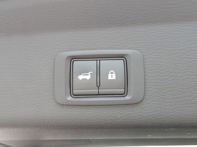 Used 2024 Mitsubishi Outlander SE image 14