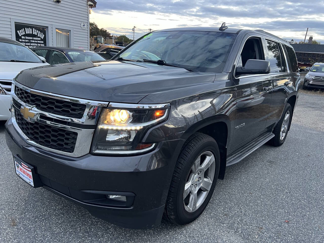 Used 2016 Chevrolet Tahoe LT image 3