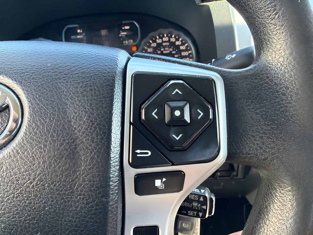 Used 2019 Toyota Tundra SR5 w/ TRD Off Road Package AWD/4WD image 20
