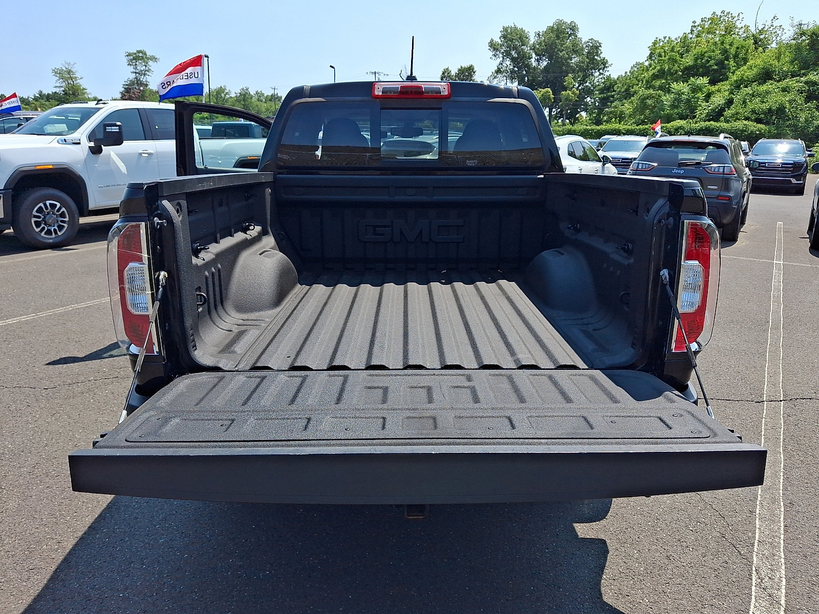 Certified 2016 GMC Canyon SLE w/ All Terrain Adventure Package AWD/4WD image 28