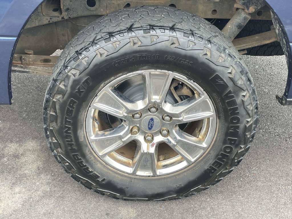 Used 2017 Ford F150 XLT w/ Equipment Group 302A Luxury AWD/4WD image 9