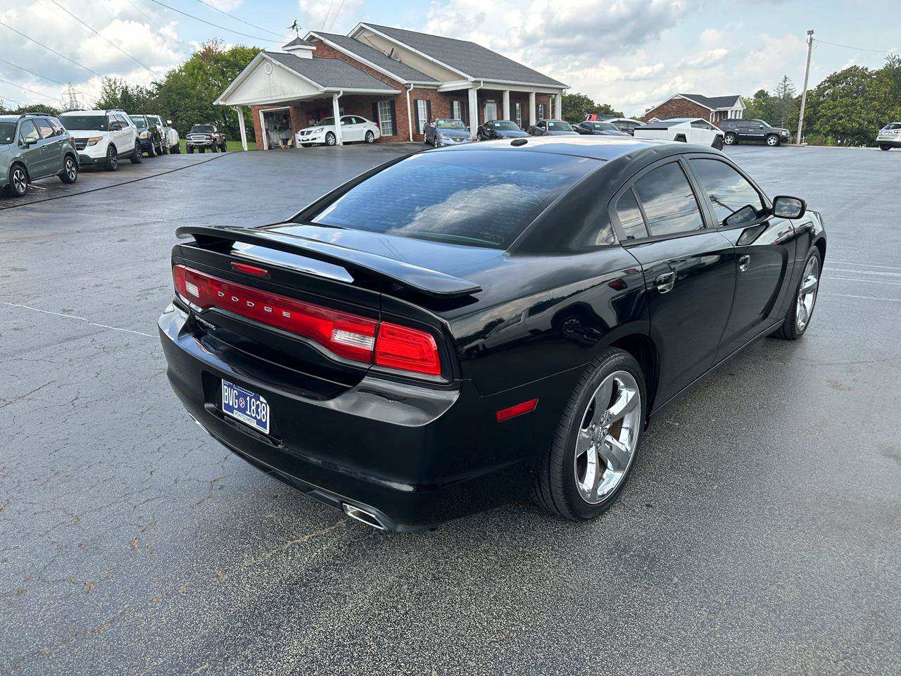 Used 2012 Dodge Charger SXT Plus RWD image 4