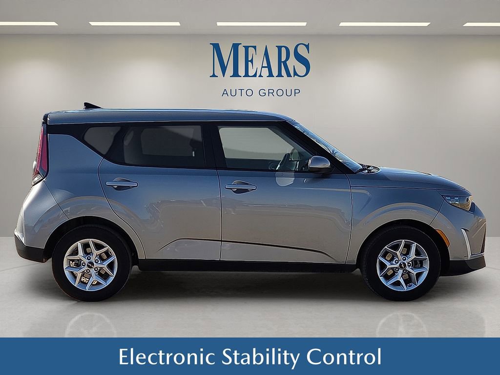 Used 2024 Kia Soul LX w/ Option Group 015 image 7