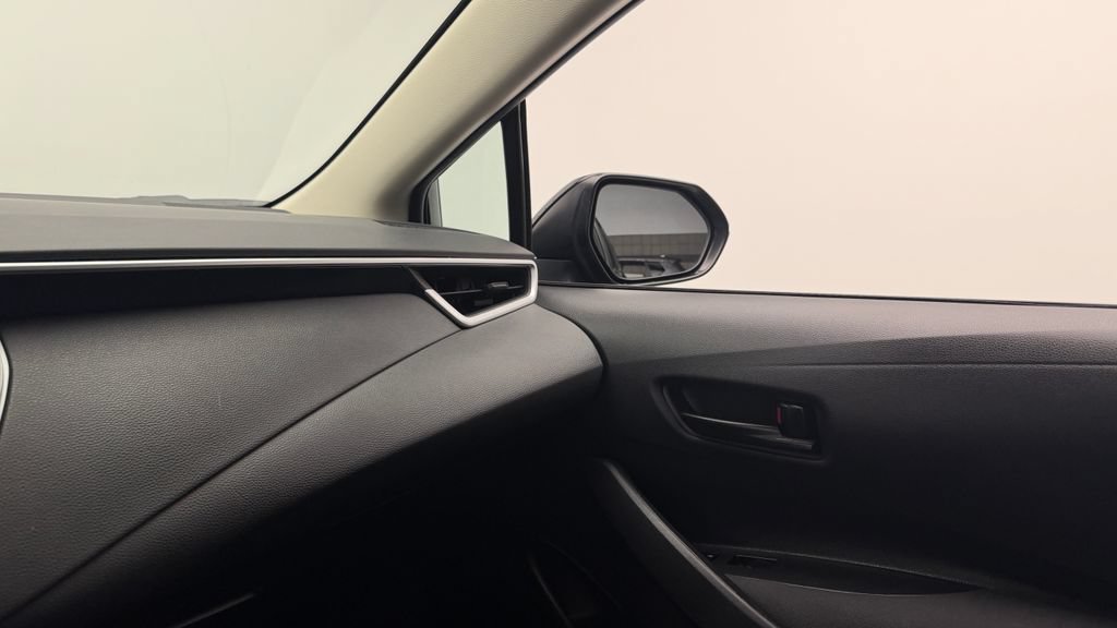 Used 2023 Toyota Corolla LE FWD image 19