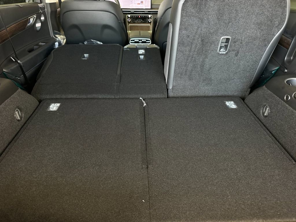 New 2026 Genesis GV80 2.5T Prestige image 16