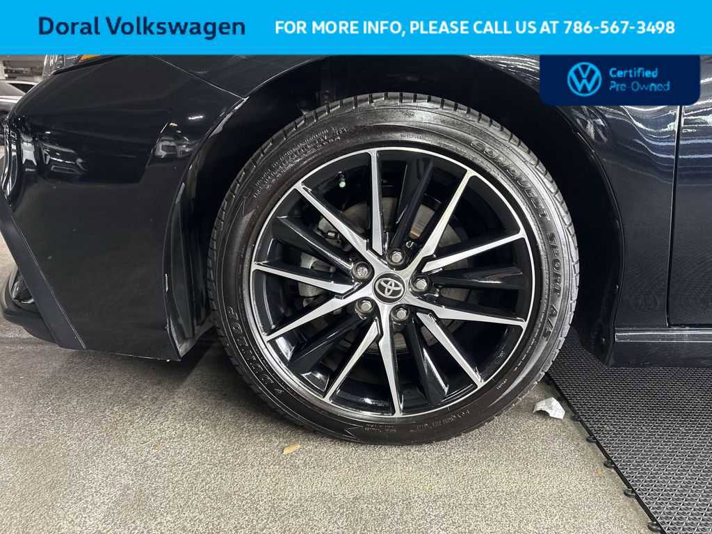 Used 2024 Toyota Camry SE image 10
