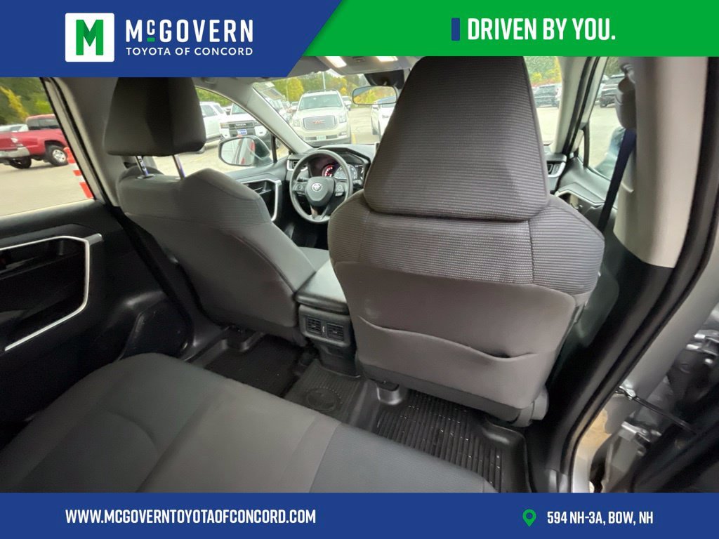 Used 2023 Toyota RAV4 LE AWD/4WD image 21