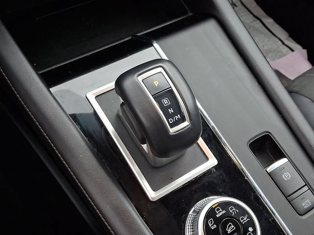Used 2024 Mitsubishi Outlander SE AWD/4WD image 15