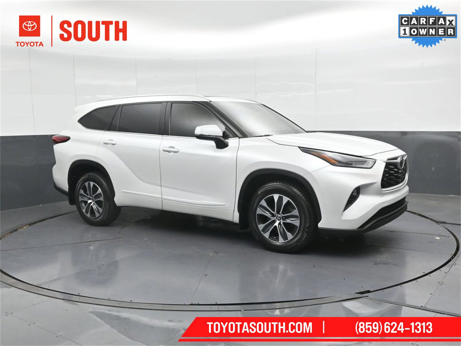 Used 2022 Toyota Highlander XLE image 4