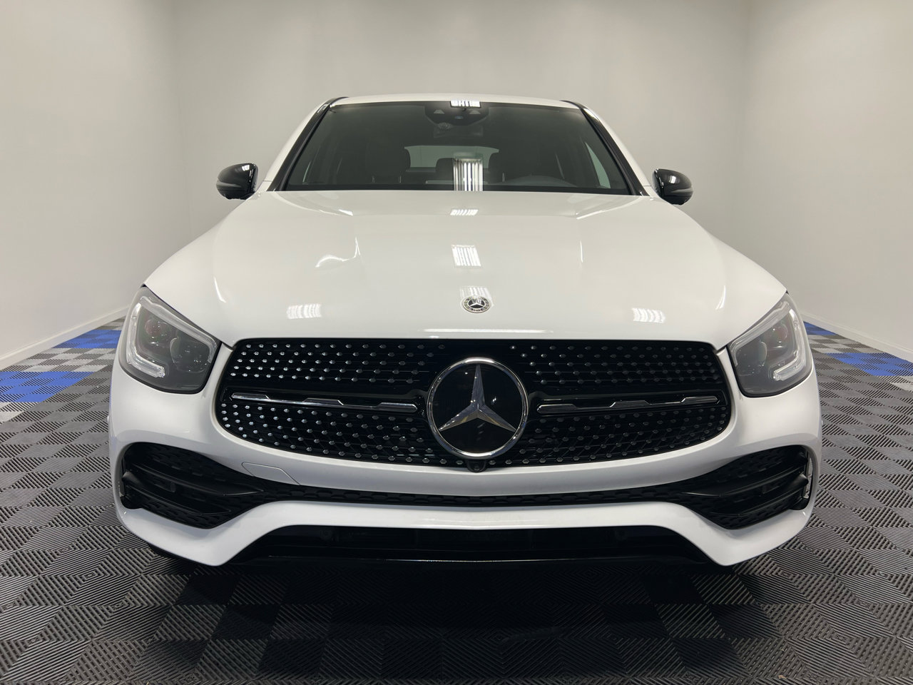 Used 2021 Mercedes-Benz GLC 300 4MATIC Coupe image 2