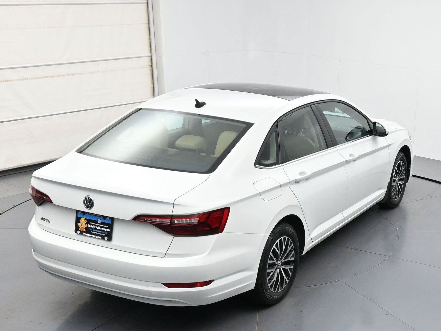 Used 2021 Volkswagen Jetta SE w/ SE Cold Weather Package FWD image 33