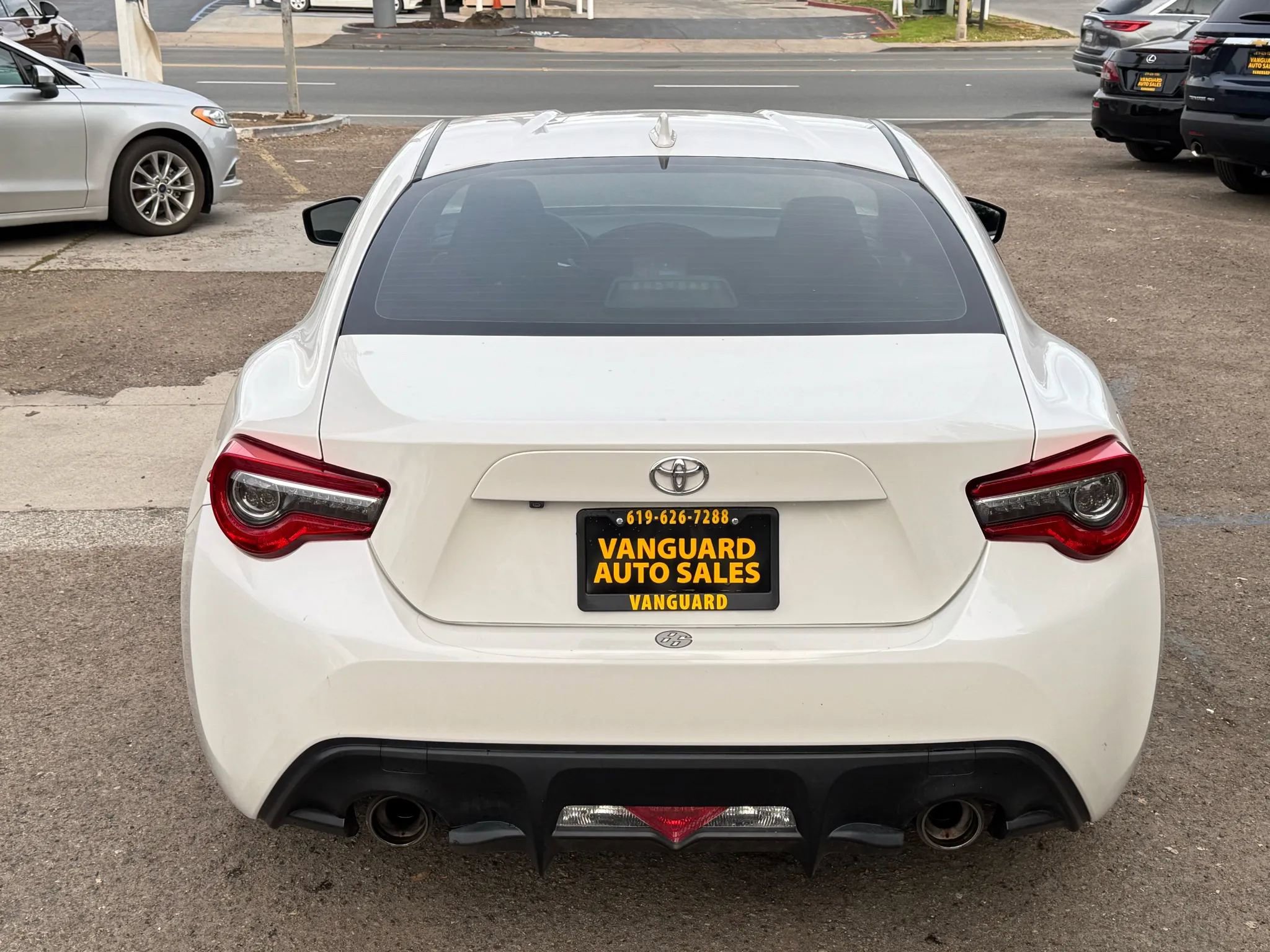 Used 2017 Toyota 86 image 32
