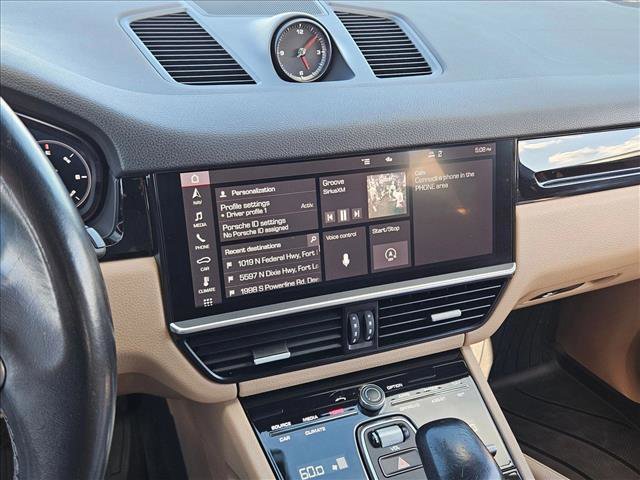 Used 2020 Porsche Cayenne image 15
