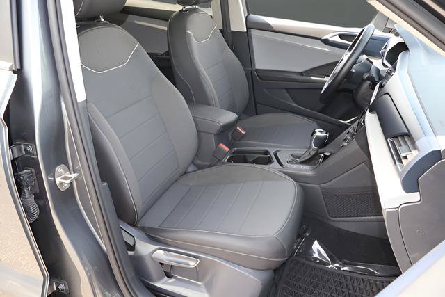 Certified 2024 Volkswagen Taos SE w/ Panoramic Sunroof Package FWD image 21