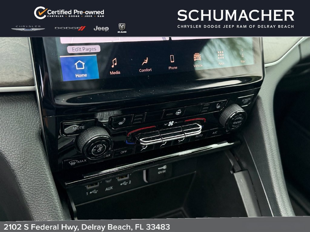 Used 2025 Jeep Grand Cherokee Limited w/ Black Appearance Package AWD/4WD image 19