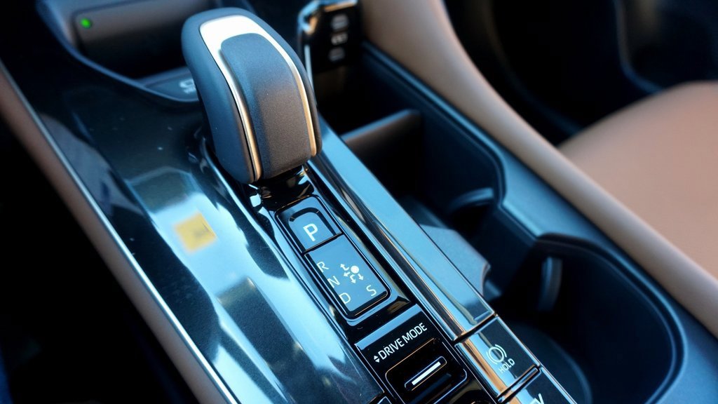 New 2025 Toyota Crown Signia image 20