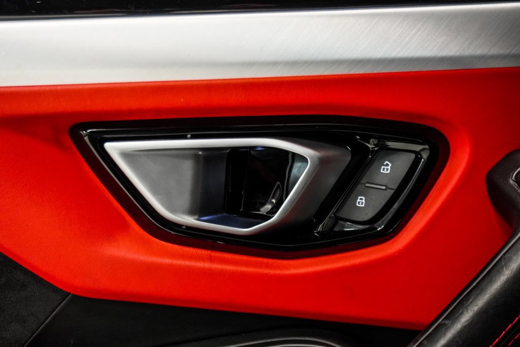 Used 2019 Lamborghini Urus AWD/4WD image 25