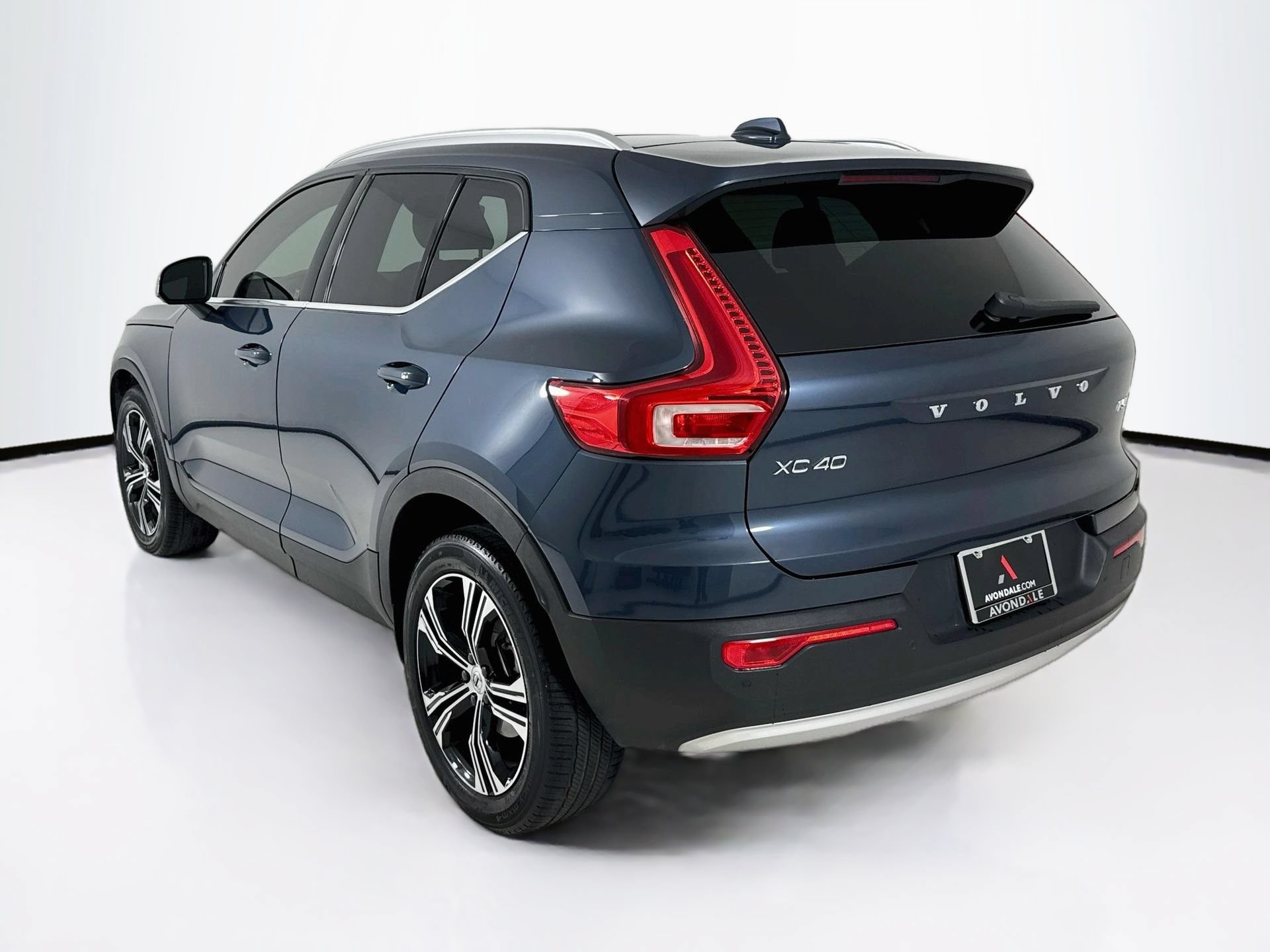 Used 2022 Volvo XC40 T5 Inscription w/ Climate Package AWD/4WD image 6