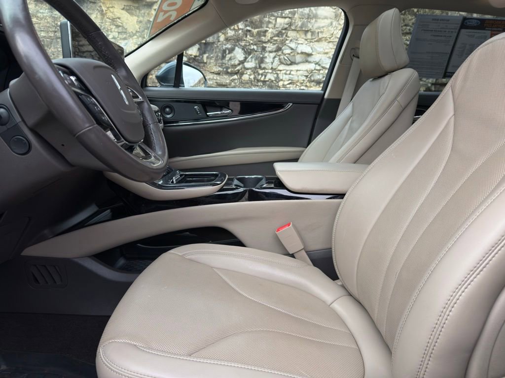 Used 2023 Lincoln Nautilus Reserve w/ Equipment Group 201A image 22