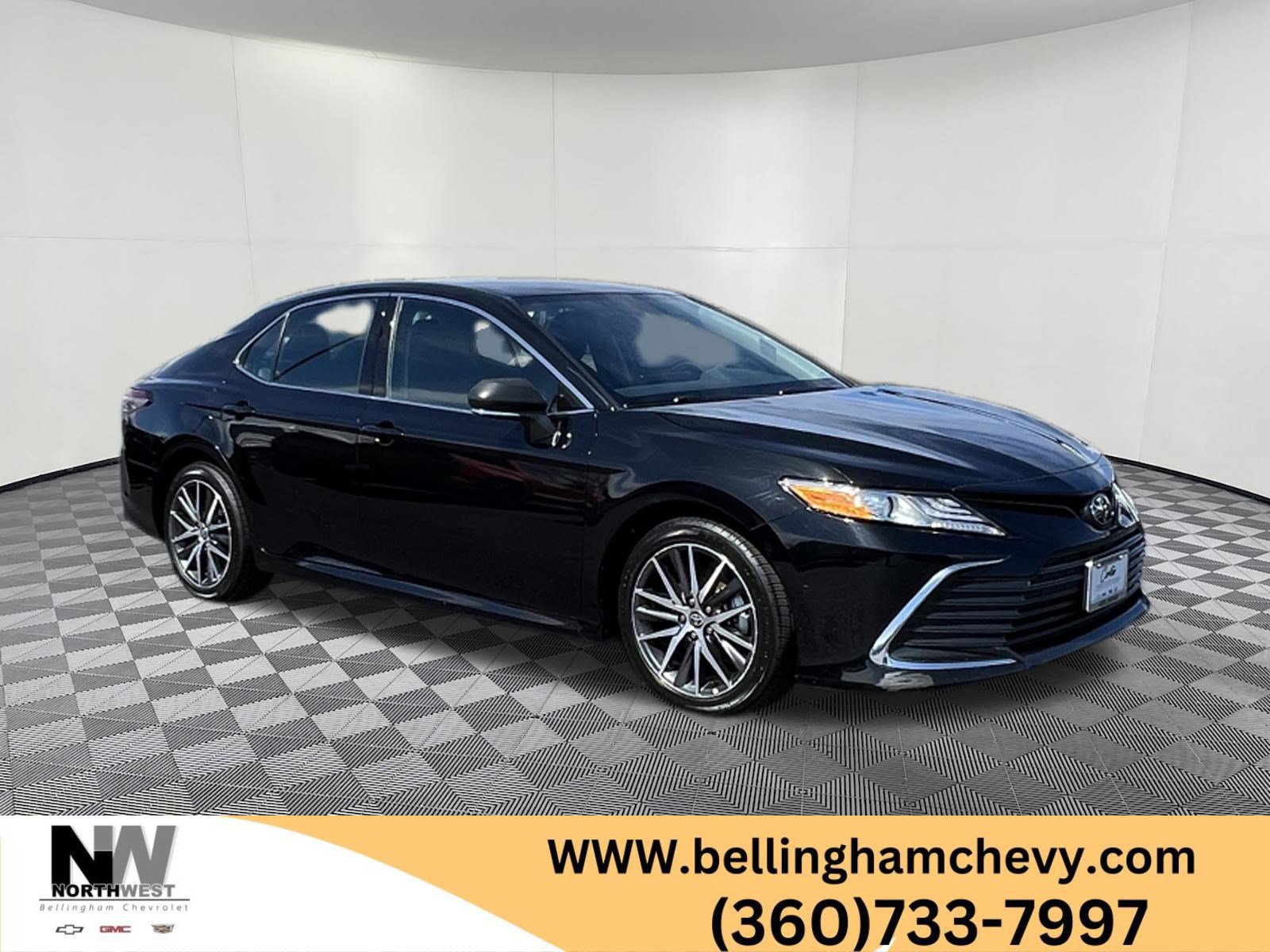 Used 2023 Toyota Camry XLE w/ Cold Weather Package AWD/4WD image 1