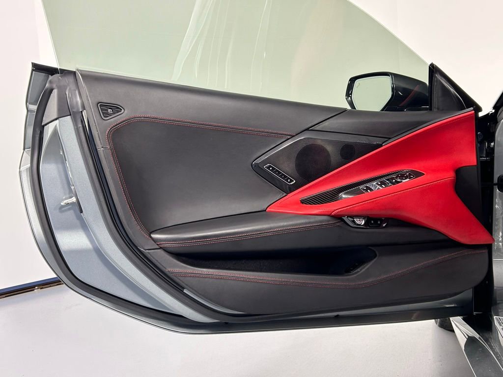Used 2024 Chevrolet Corvette Stingray Premium Conv w/ Z51 Performance Package image 34