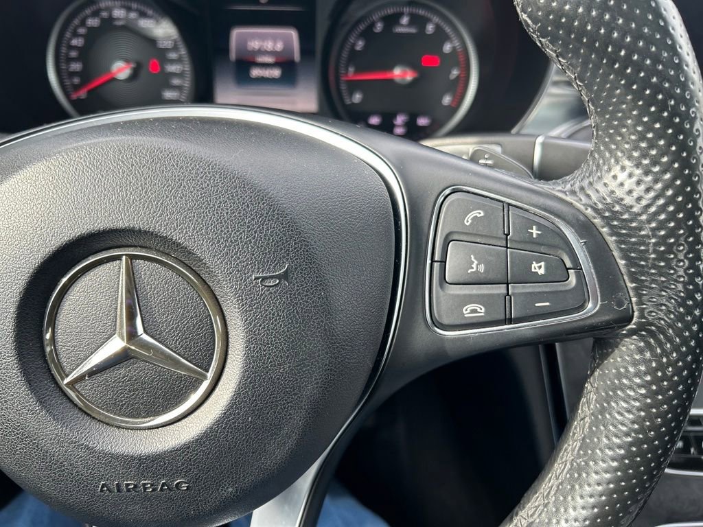 Used 2015 Mercedes-Benz C 300 Sedan image 23