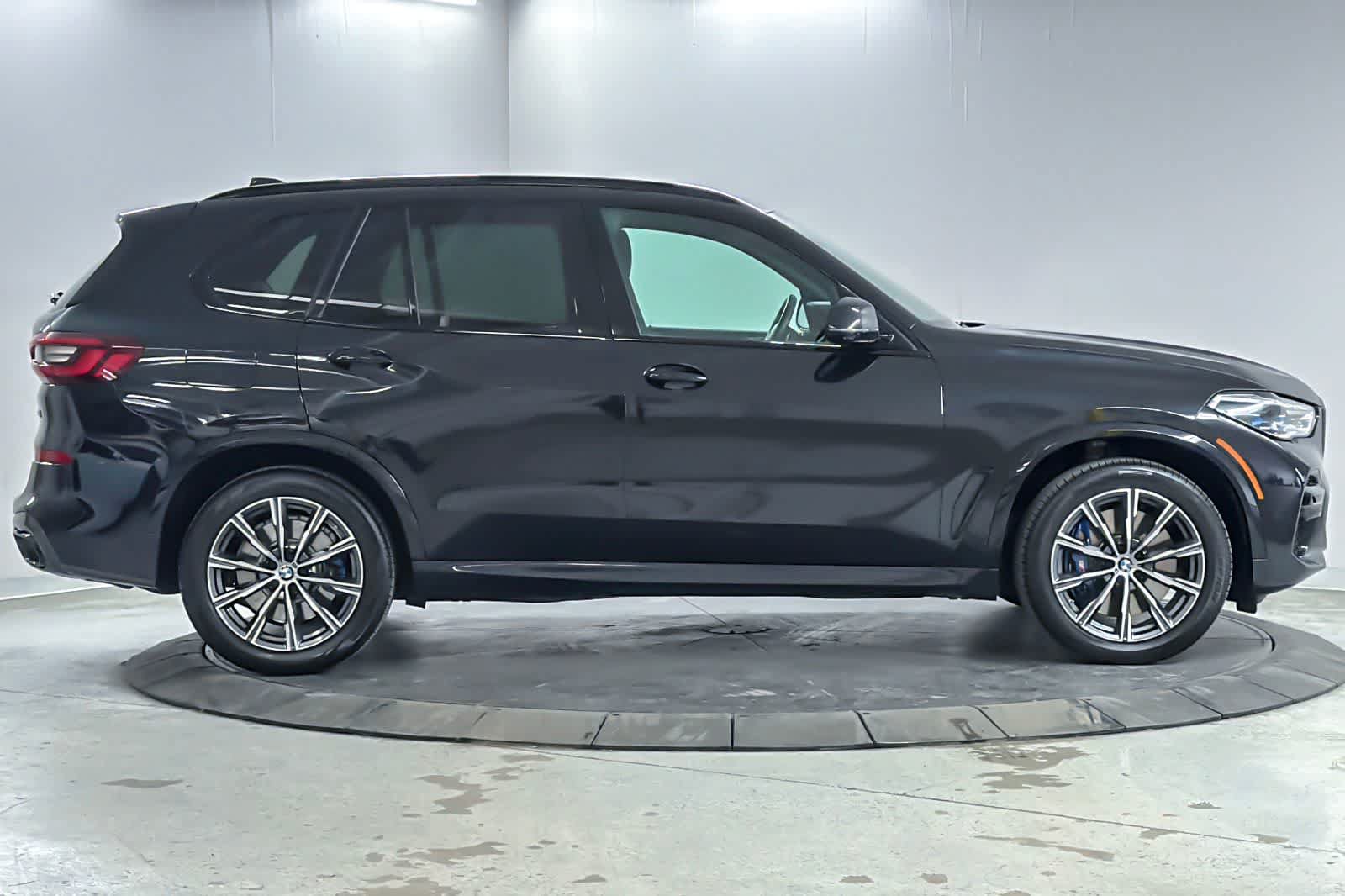 Used 2022 BMW X5 M50i w/ Executive Package AWD/4WD image 8