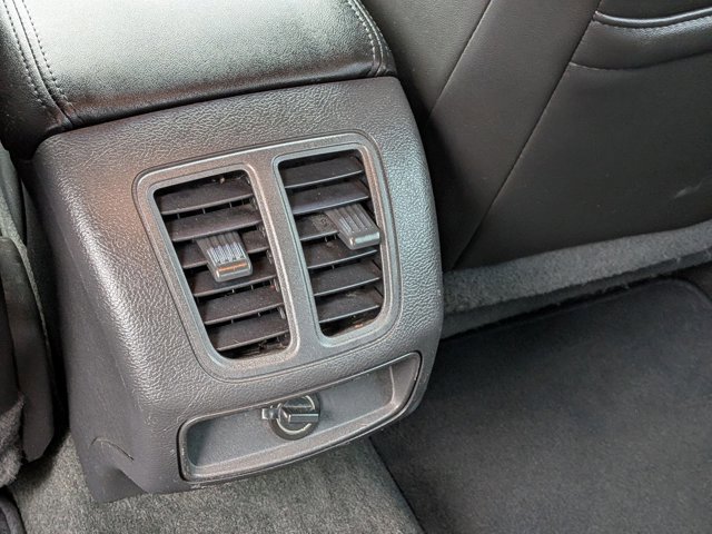 Used 2013 Ford Taurus Limited image 24