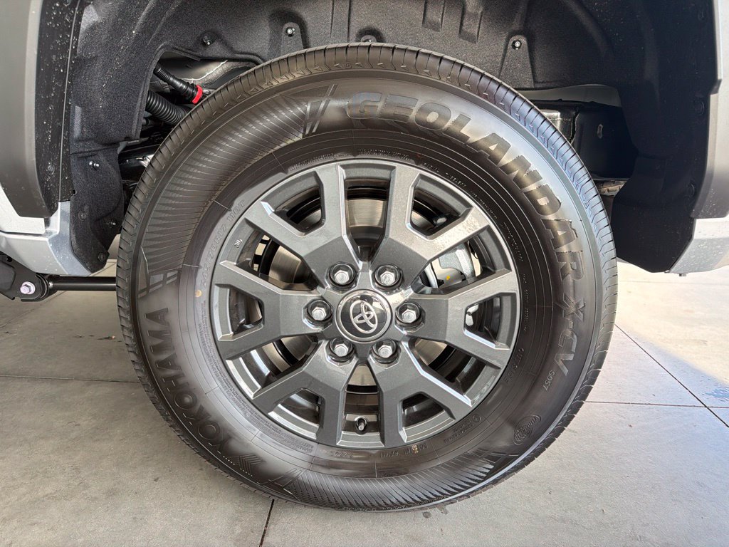 Certified 2026 Toyota 4Runner SR5 AWD/4WD image 17
