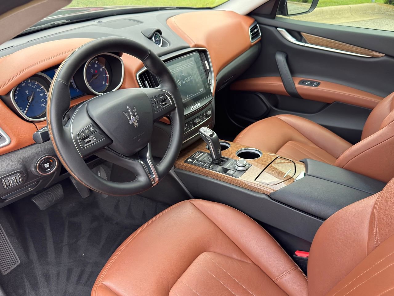 Used 2019 Maserati Ghibli S image 11