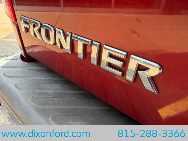 Used 2013 Nissan Frontier SV w/ SV Value Truck Pkg AWD/4WD image 25